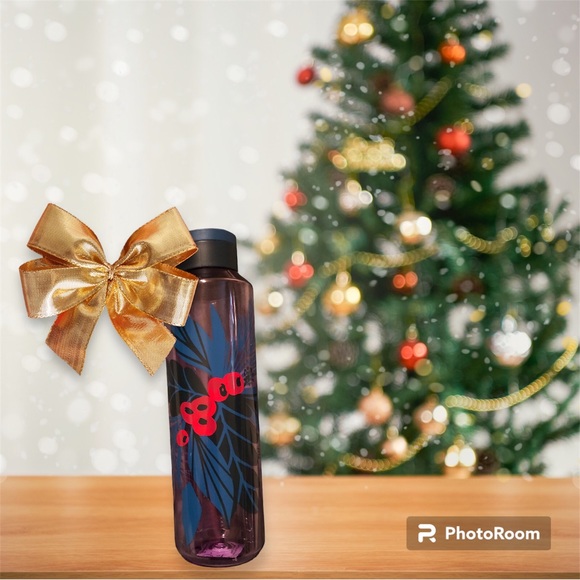 NWT (1) Starbucks 2021 Retired Holiday Water bottle 24 Oz Holly - Picture 4 of 8